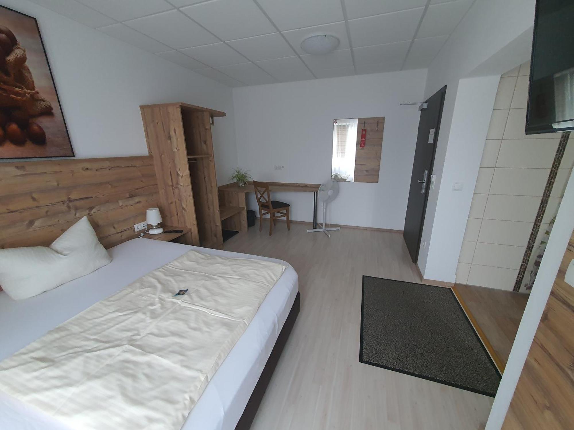 Fraenkischer Hof --- Hotel In Pegnitz --- Schlabecks Fraenkischer Hof Экстерьер фото